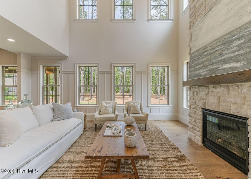 Exceptional new construction offering a refined blend of luxury - photo 14