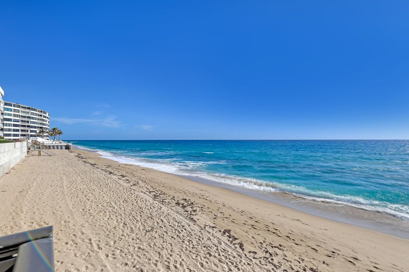 WELCOME TO DUNE DECK! An exclusive luxury condominium building - photo 17