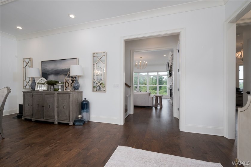 Modern luxury meets waterfront living in The Lakes. Offering - photo 17