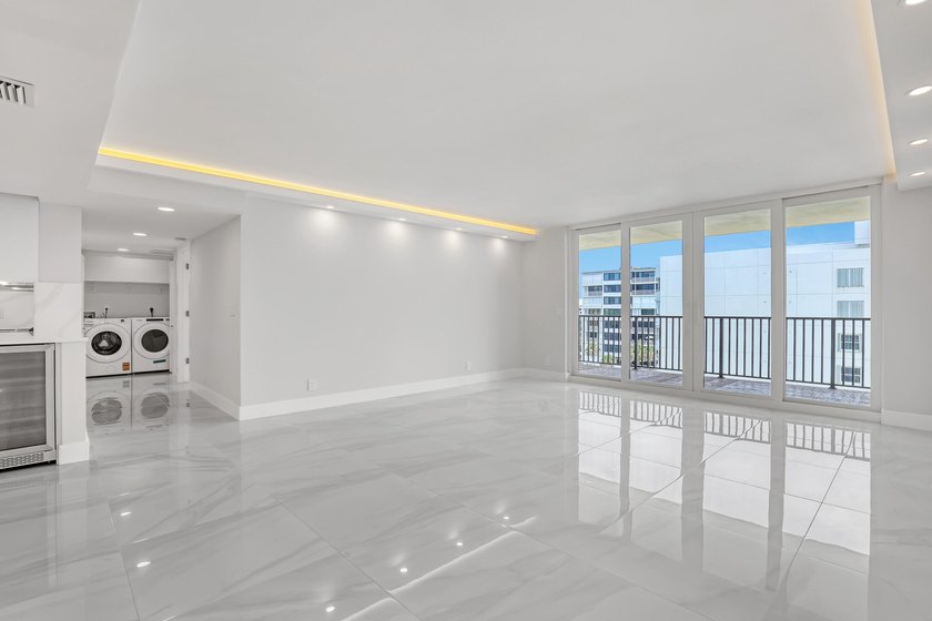 WELCOME TO DUNE DECK! An exclusive luxury condominium building - photo 22