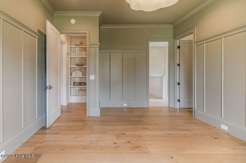 Exceptional new construction offering a refined blend of luxury - photo 25