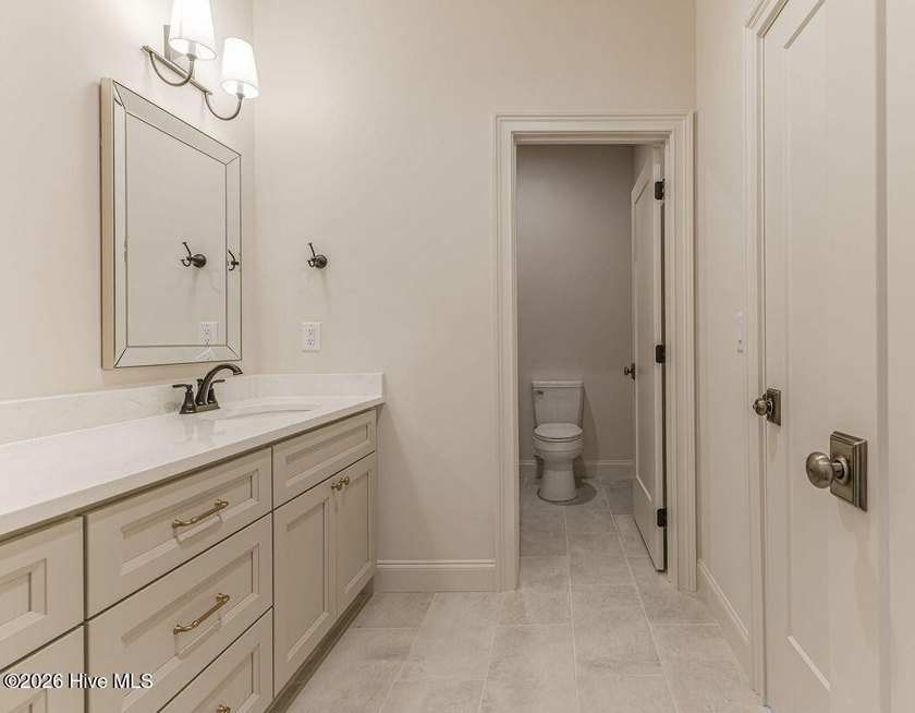 Exceptional new construction offering a refined blend of luxury - photo 44