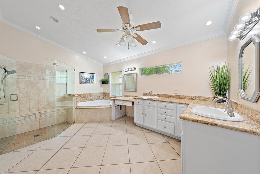 Back on the Market! NEW ROOF!Jupiter Farms Acre+ Retreat with - photo 13