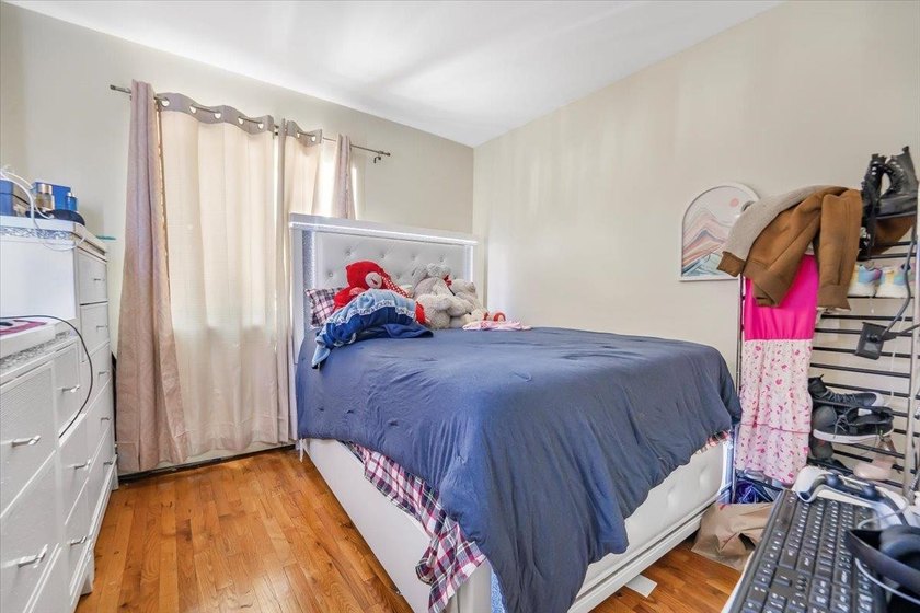 Welcome to a homeowner's dream in the heart of Baychester! This - photo 21