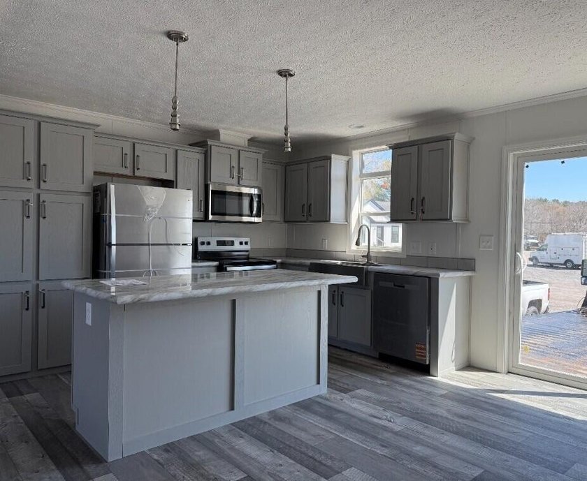 3 bed/2 bath mobile home awaits you. This project will be - photo 5