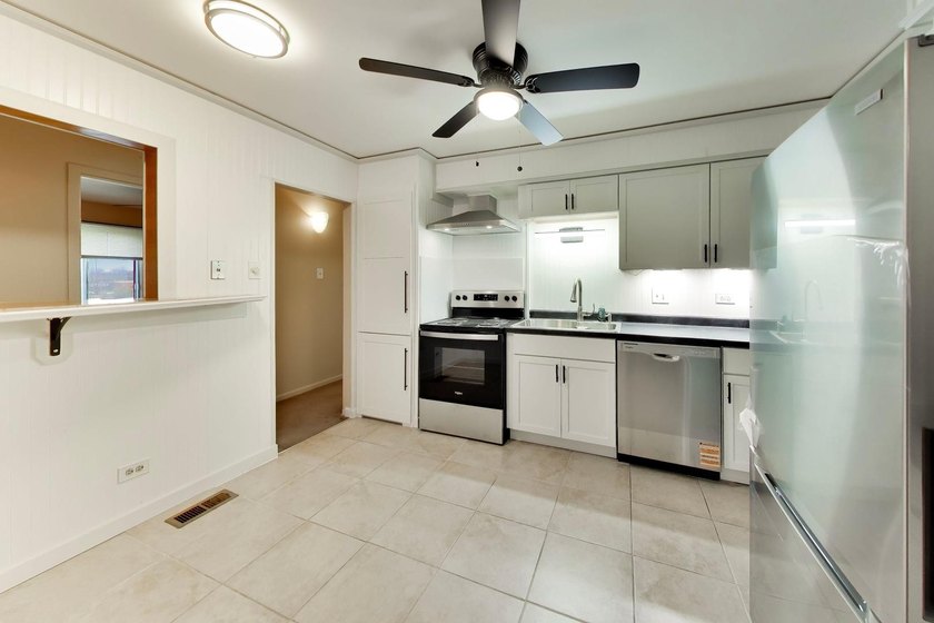 DON'T MISS THIS MOVE-IN READY 2-BEDROOM, 2-BATH CONDO OFFERING - photo 12