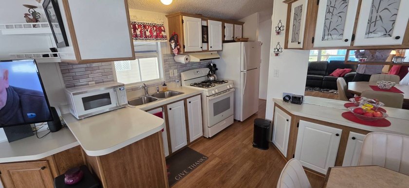 751 10th St E Lot OF2 Palmetto FL. 34221 Palm Bay Mobile Home - photo 12