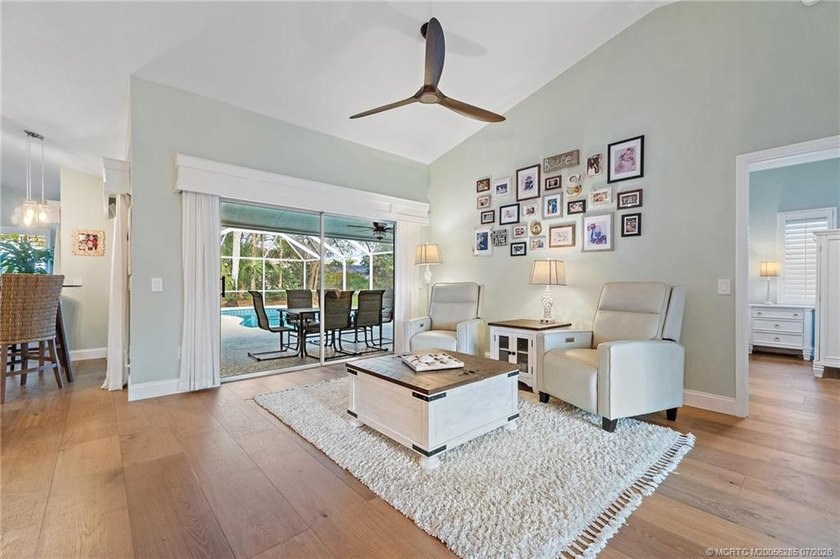 Amazing 3 Bedroom, 2 Bath, Concrete Block home with SO much to - photo 12