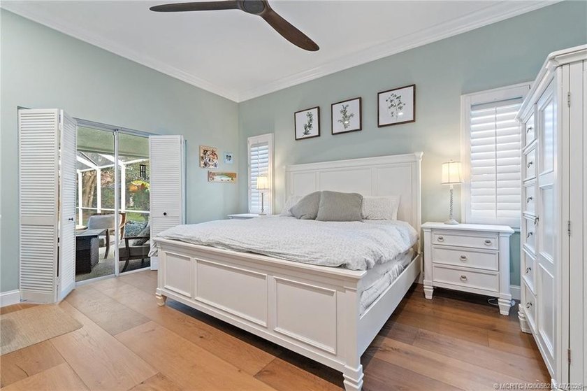 Amazing 3 Bedroom, 2 Bath, Concrete Block home with SO much to - photo 29