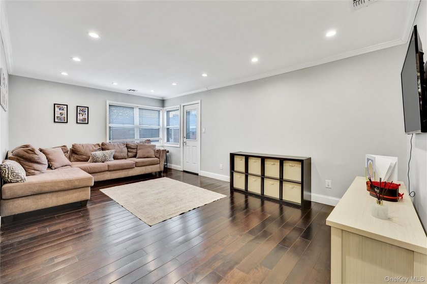 Welcome to this spacious 3-bedroom, 2 full bath co-op in - photo 10