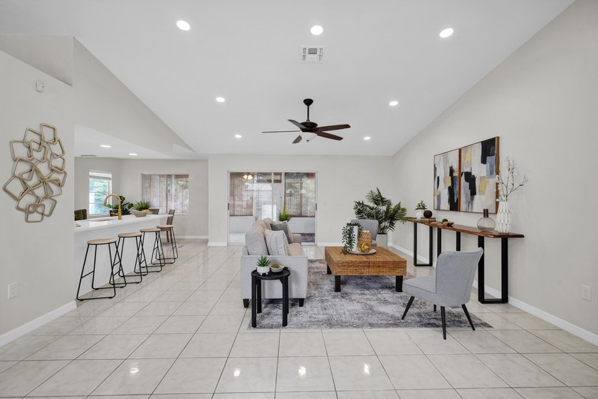 Move right into this beautifully updated 3-bedroom, 2-bath home - photo 11