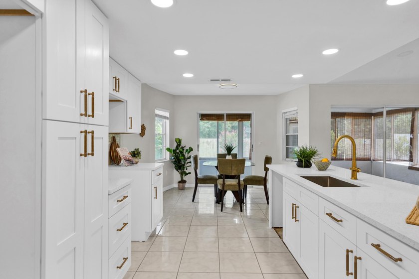 Move right into this beautifully updated 3-bedroom, 2-bath home - photo 15