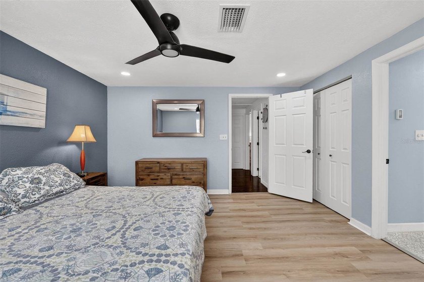 Investor's dream! Situated on 1 acre in a prime location, this - photo 16