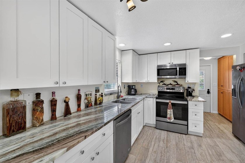 Investor's dream! Situated on 1 acre in a prime location, this - photo 18