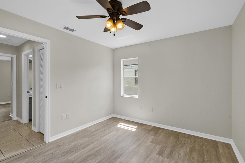 Move right into this beautifully updated 3-bedroom, 2-bath home - photo 28