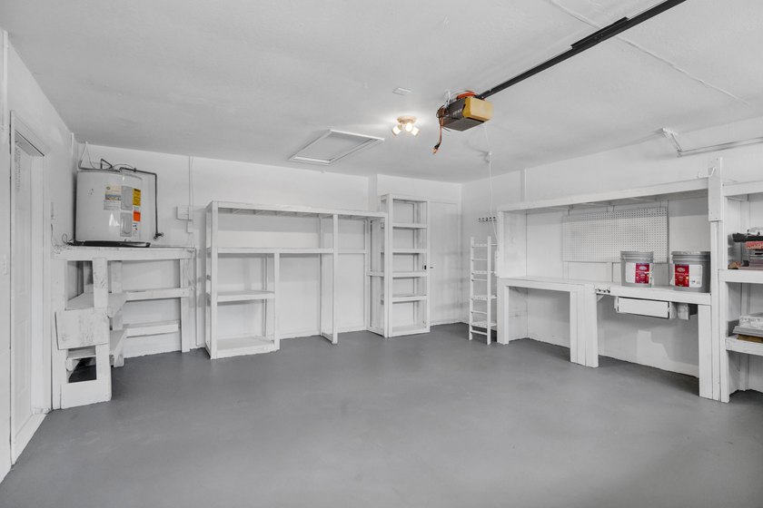 Move right into this beautifully updated 3-bedroom, 2-bath home - photo 36