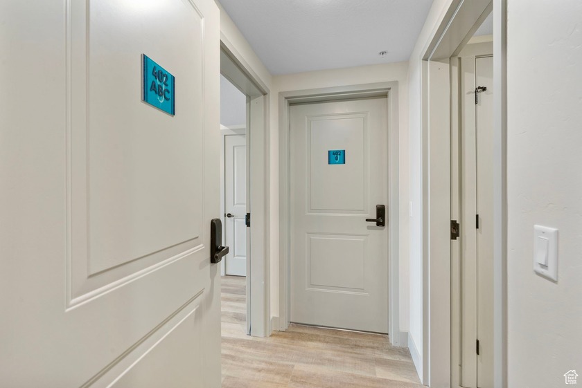 Modern Luxury Condo Near Bear Lake Short term rental Approved - photo 11