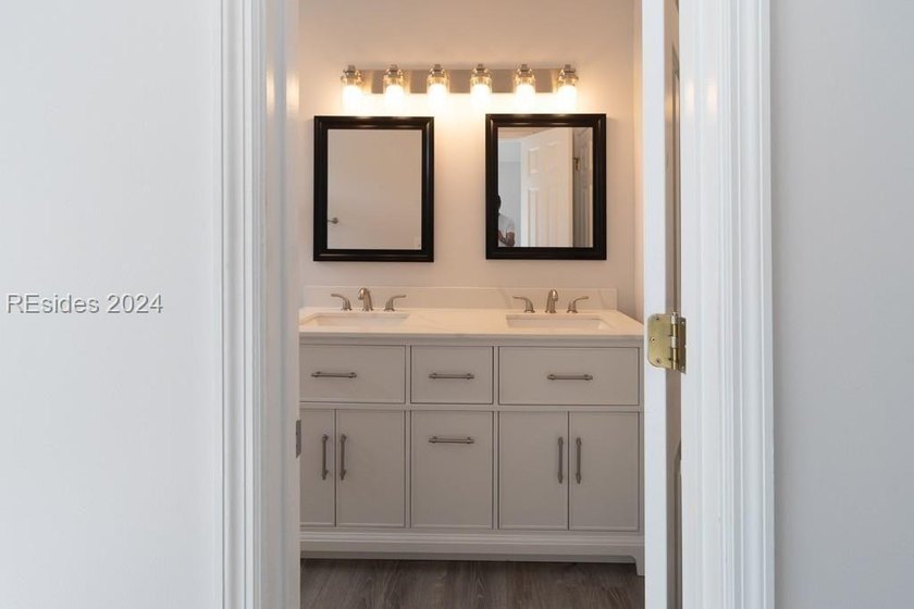 Welcome to 74 Bridgewater Drive, a beautifully maintained 3 - photo 26