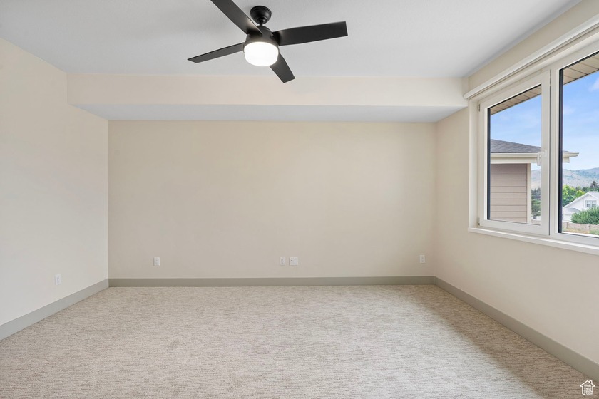 Modern Luxury Condo Near Bear Lake Short term rental Approved - photo 28