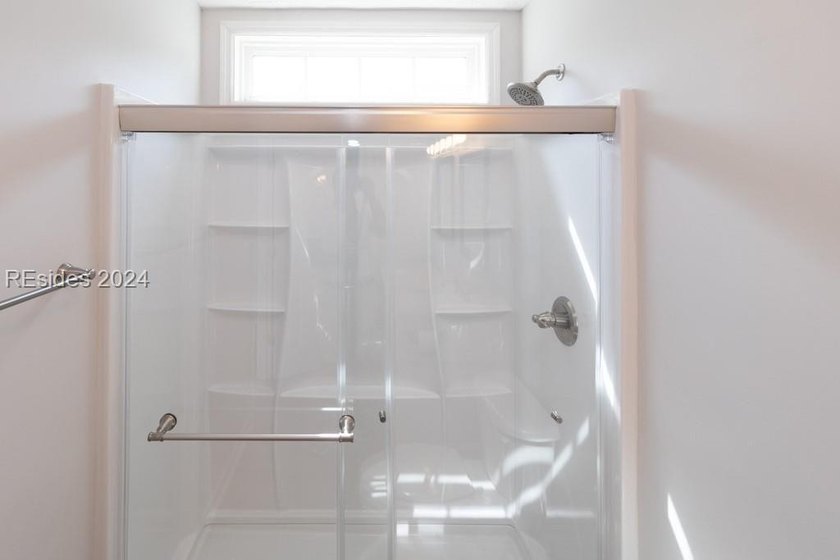 Welcome to 74 Bridgewater Drive, a beautifully maintained 3 - photo 29