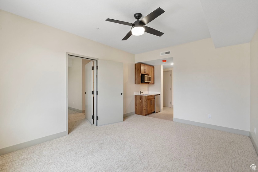 Modern Luxury Condo Near Bear Lake Short term rental Approved - photo 31