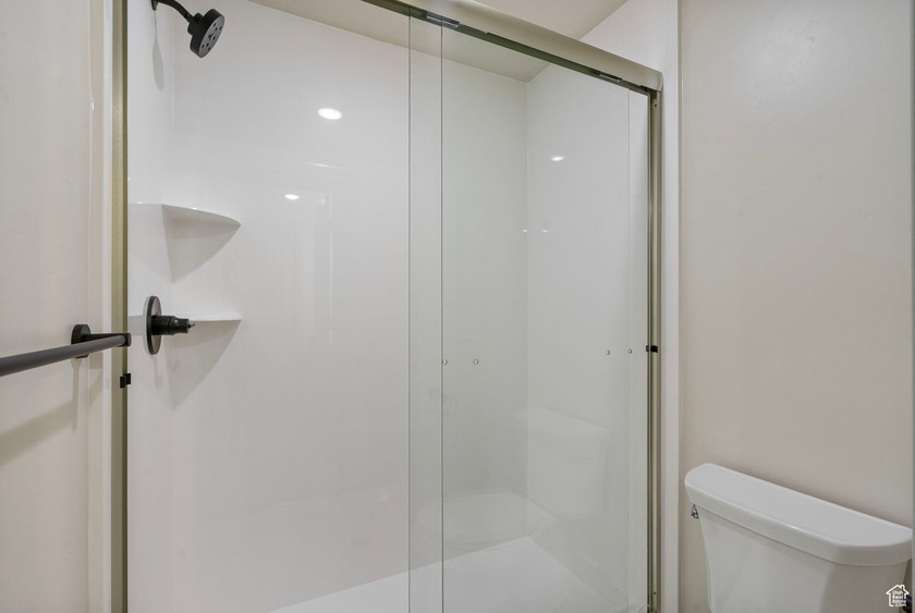 Modern Luxury Condo Near Bear Lake Short term rental Approved - photo 34