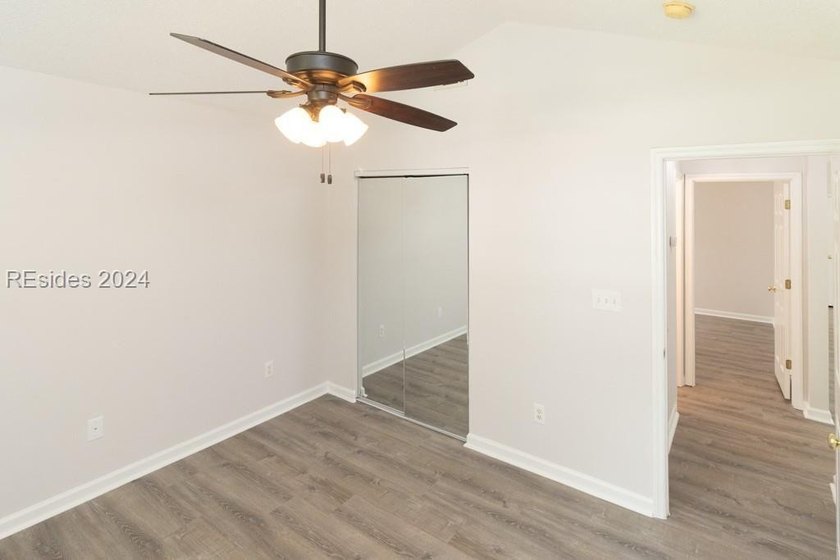 Welcome to 74 Bridgewater Drive, a beautifully maintained 3 - photo 43