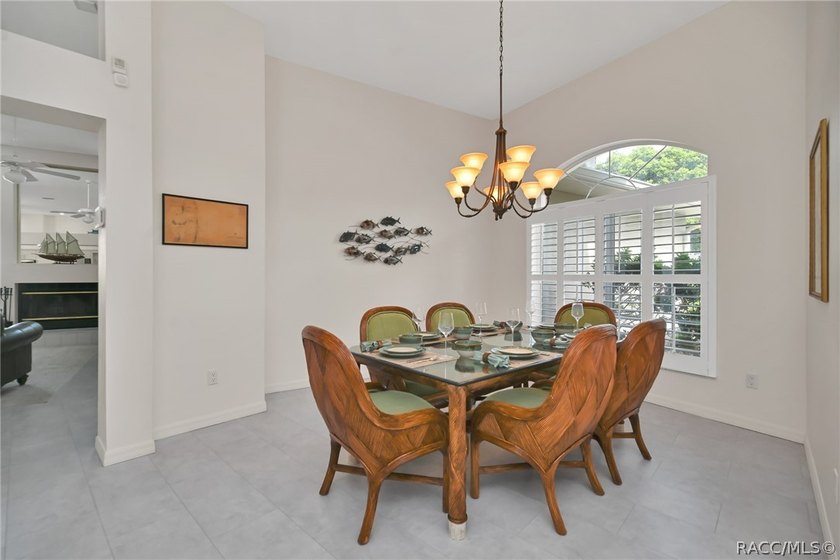Welcome to this well-maintained 3 Bedroom, 2.5 Bath pool home - photo 27