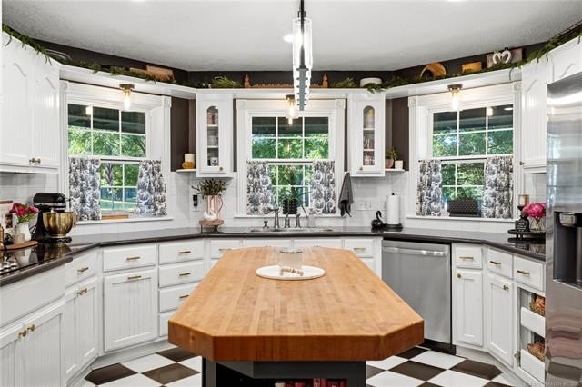 Welcome to this exceptional custom-built home offering a - photo 22