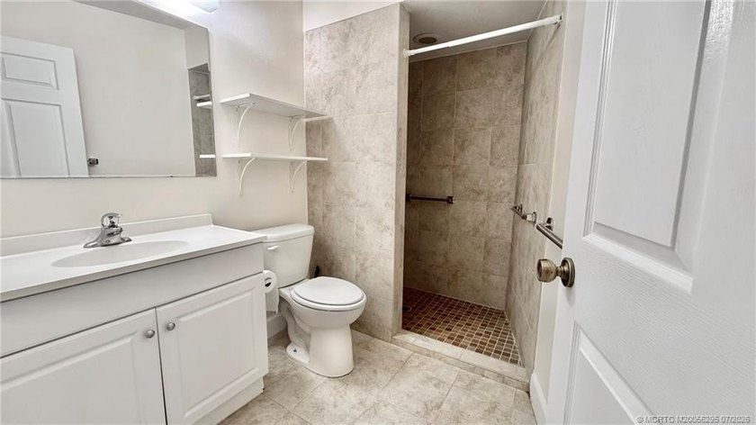 Welcome to this charming waterfront residence in Village Oaks - photo 19