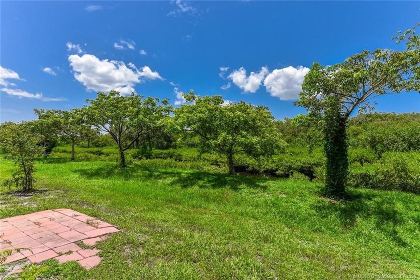 Welcome to this charming waterfront residence in Village Oaks - photo 34