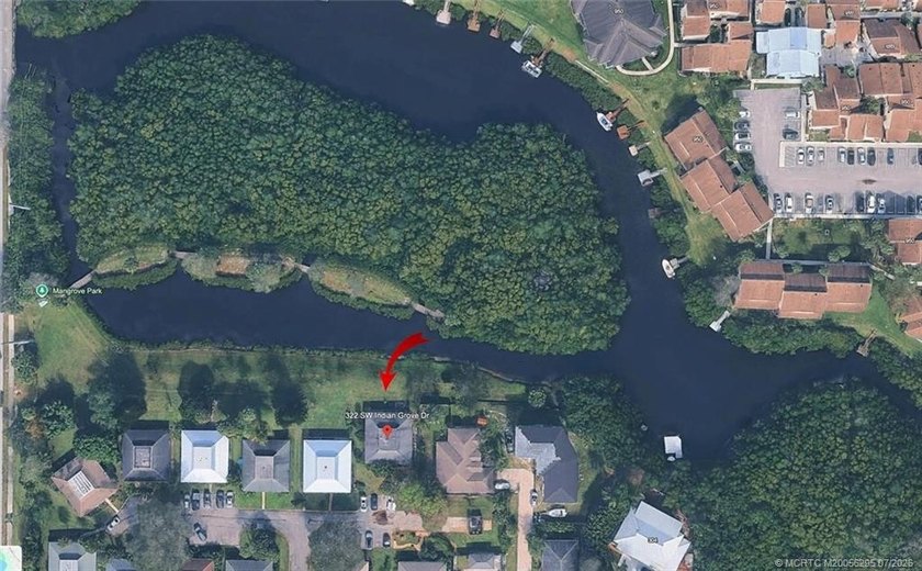 Welcome to this charming waterfront residence in Village Oaks - photo 40