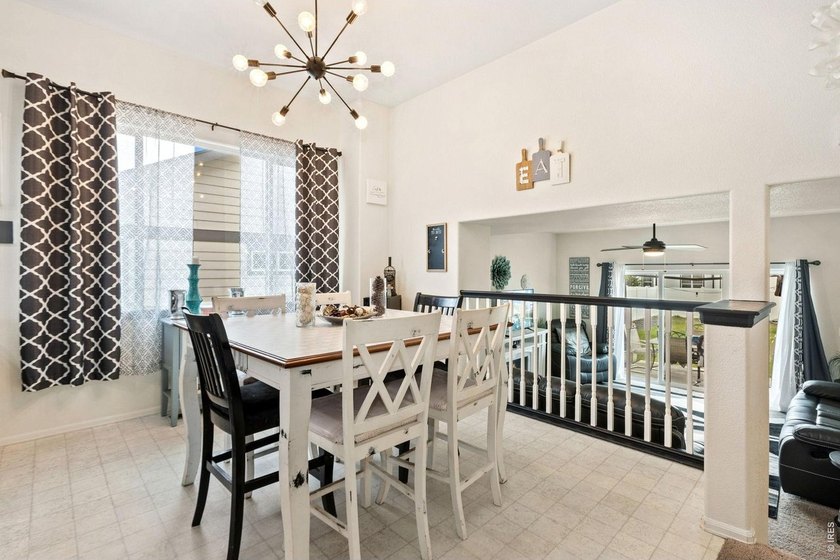 Looking for space to grow? This beautiful home offers 4 bedrooms - photo 2