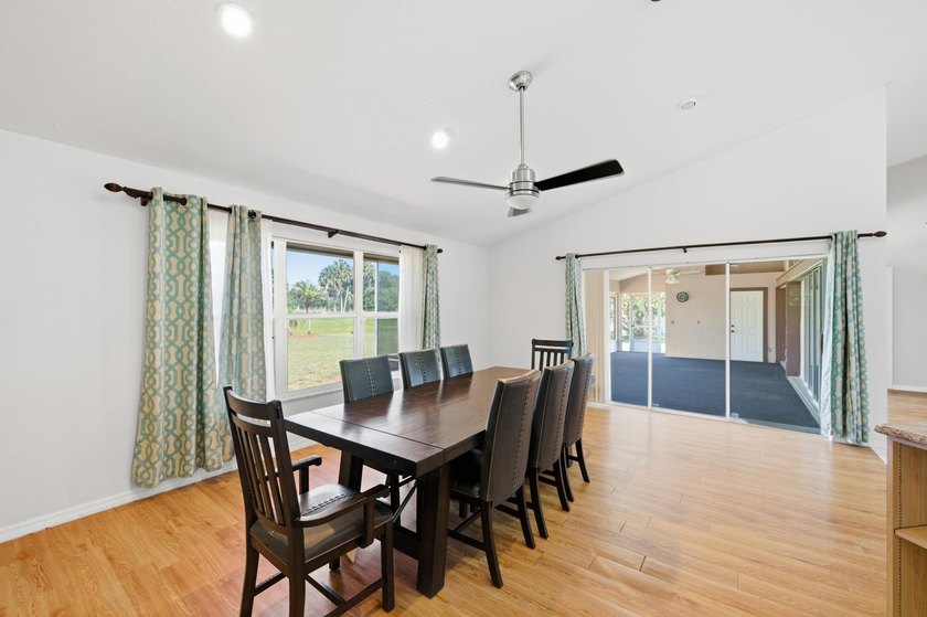 Investor or Fixer Upper Special. Selling as is. Conventional or - photo 23