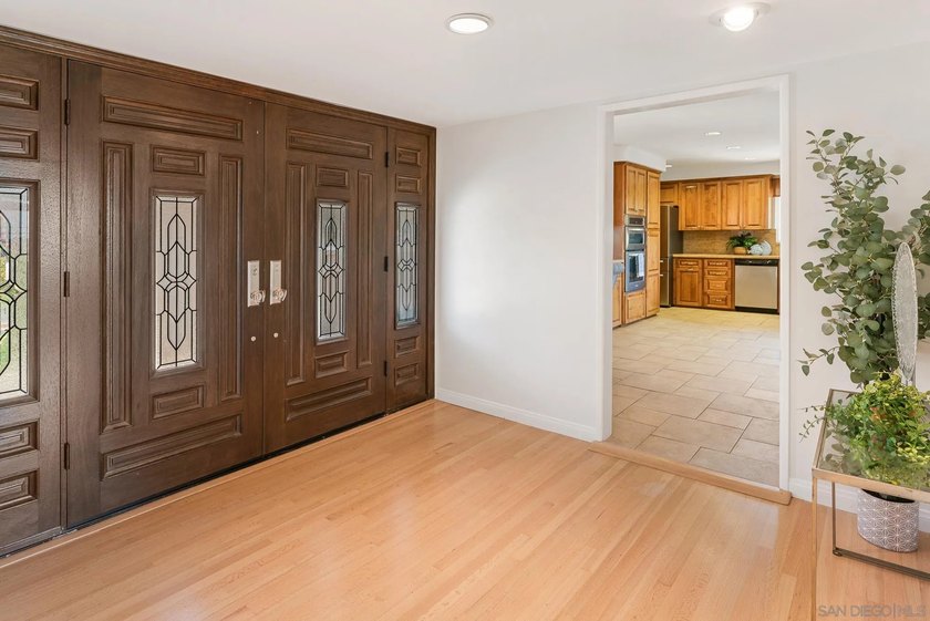Light and bright home in the heart of Del Cerro featuring a - photo 24