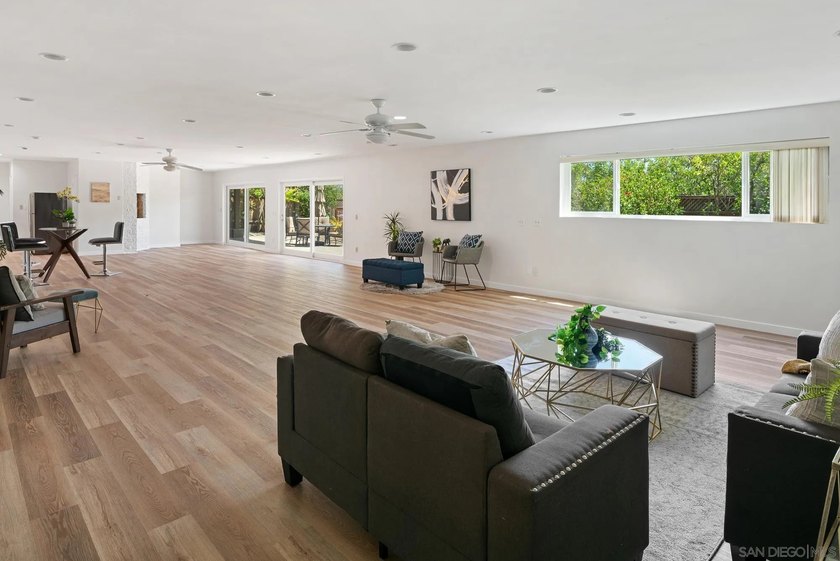 Light and bright home in the heart of Del Cerro featuring a - photo 43