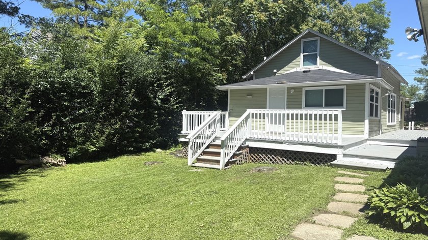 Enjoy the perfect blend of privacy and lake-area living in this - photo 29