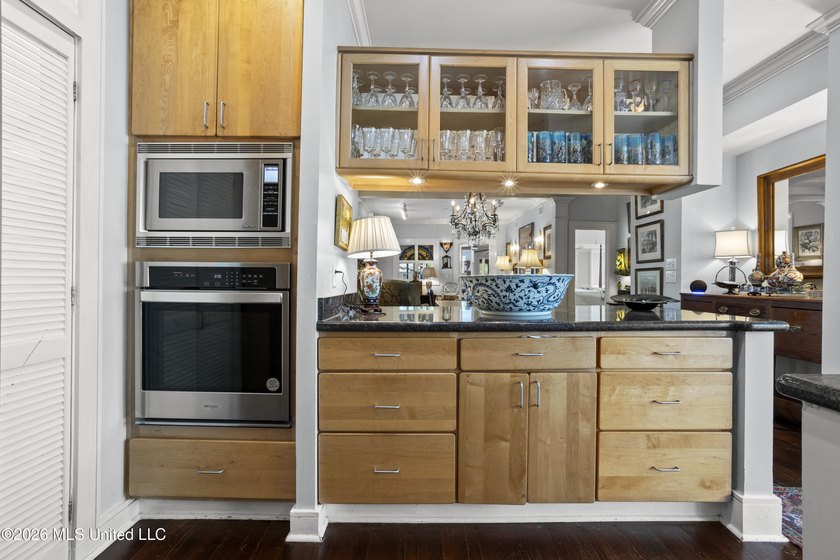 House is approx 2,177 sq ft - 3/2 plus above garage is - photo 32