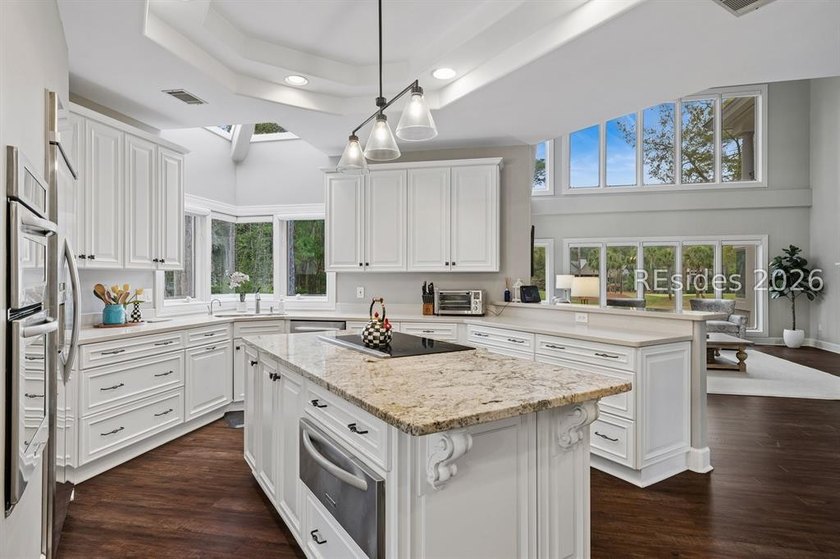 Experience the pinnacle of Long Cove Club living in this - photo 33