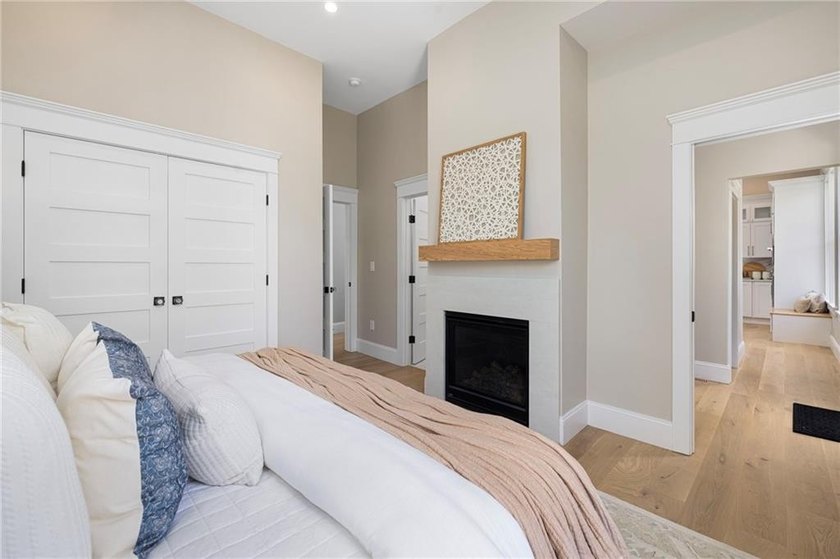 Nestled in the heart of Newport's Historic Hill, this newly - photo 13