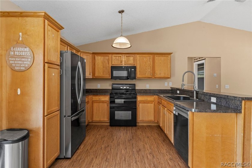 Welcome home to this charming 3-bedroom, 2-bath single-family - photo 14
