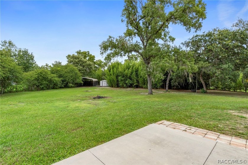 Welcome home to this charming 3-bedroom, 2-bath single-family - photo 31