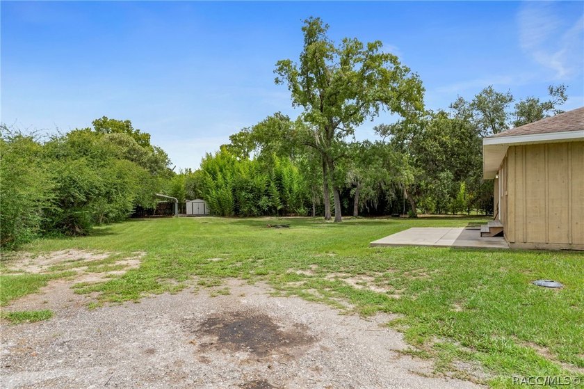 Welcome home to this charming 3-bedroom, 2-bath single-family - photo 32