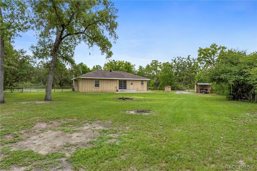 Welcome home to this charming 3-bedroom, 2-bath single-family - photo 35