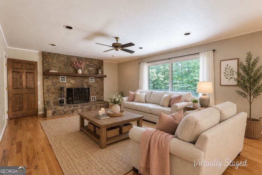 Well cared for and beautifully positioned on nearly 4 acres with - photo 24