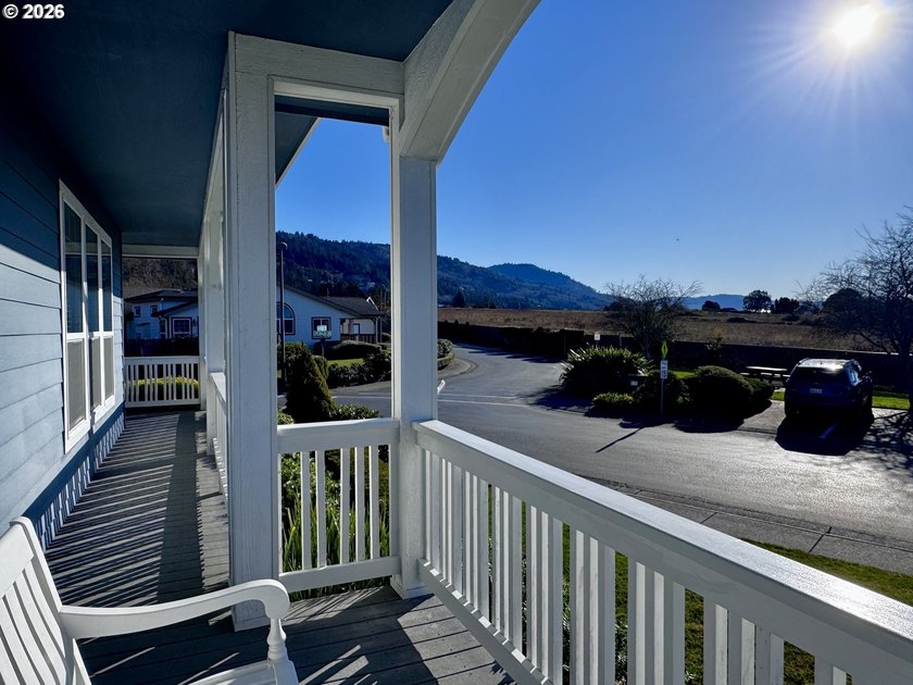 Wake Up to Sunrises, Wildlife, and Coastal Living! Lovely - photo 30