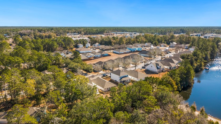 A must-see in Freeport! This 3-bedroom, 2-bath home with a flex - photo 42