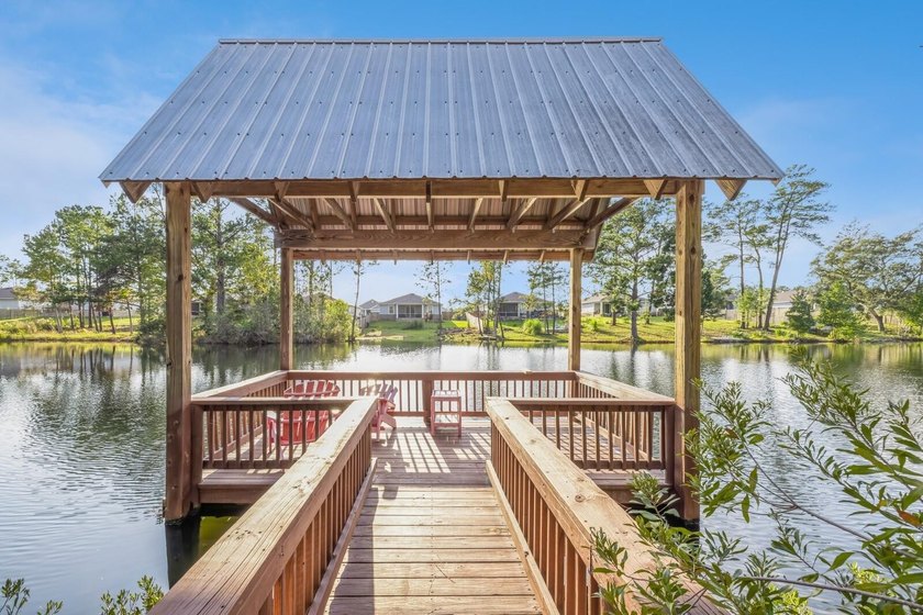 A must-see in Freeport! This 3-bedroom, 2-bath home with a flex - photo 50