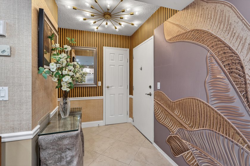 WATERFRONT UPSCALE CUSTOM RENOVATION 2BR/2 B CONDO BE PROUD OF - photo 4