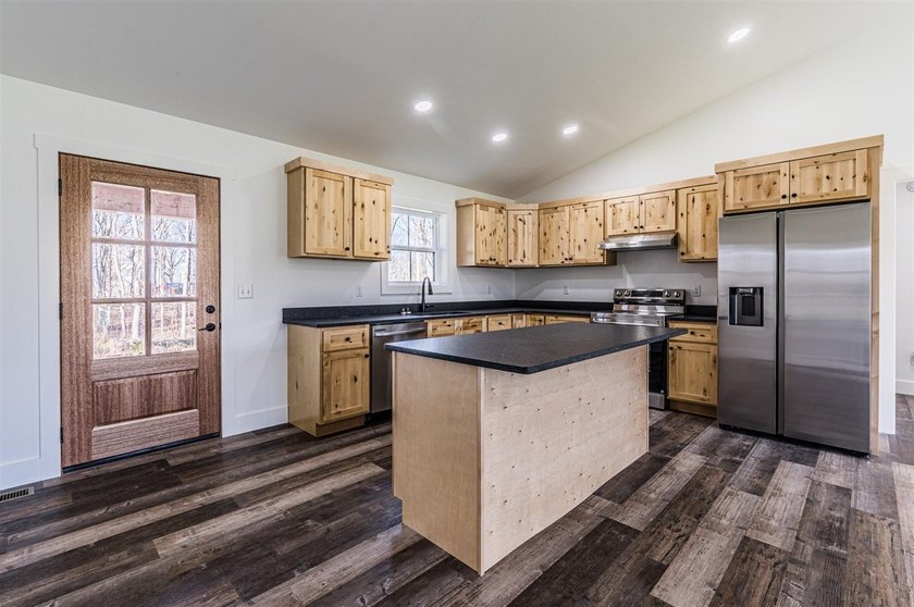 Experience the best of country living in this beautiful new - photo 3